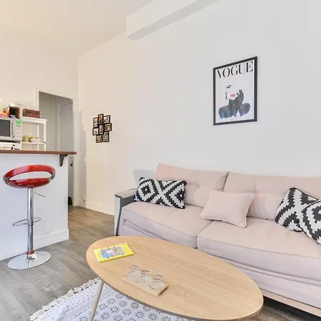Studio On Inner Courtyard Near Tour Effeil Paris